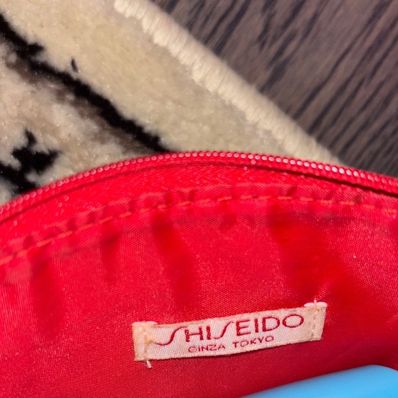 Shiseido Black Quilted Women's makeup Clutch - Picture 4 of 12